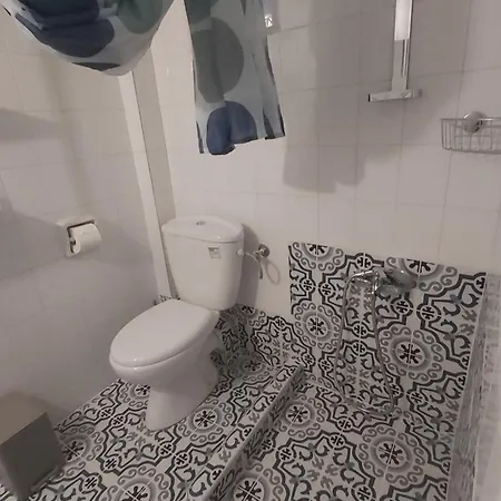Anna's House 3 *