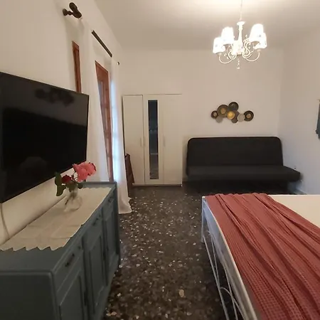 Anna's House 3